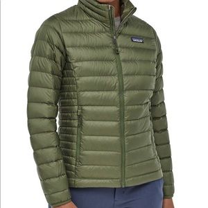 NWT. Patagonia Down Sweater Jacket - Women's